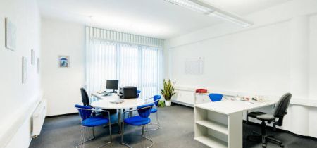 Helle Büro- & Geschäuftsräume mieten im IGZ-Rudolstadt (Beispieleinrichtung)